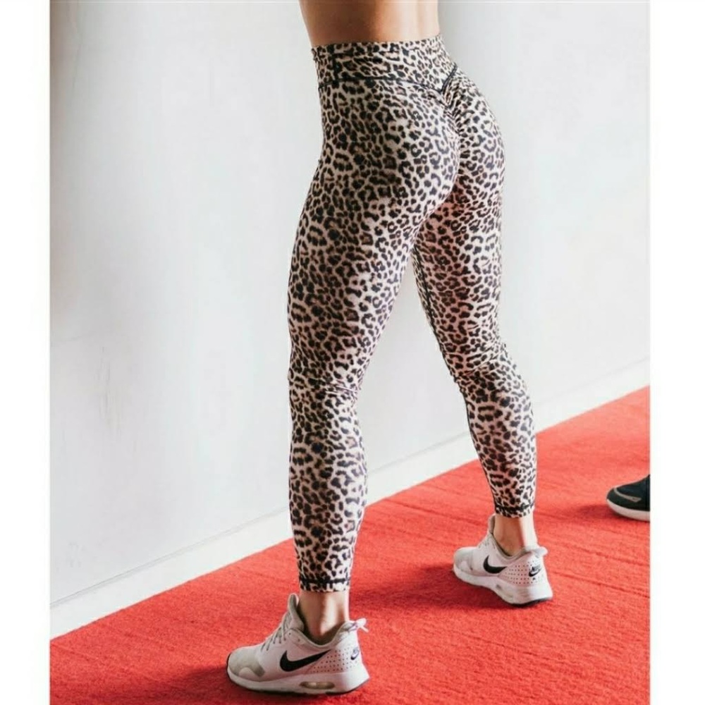 NWT Zyia Leopard Brilliant Scrunchy What Hi-Rise